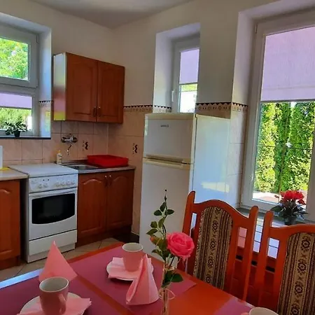 Westcliff Apartment Pustkowo